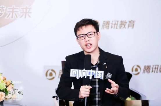 领略汉字魅力传承文化之美：简小知名师王慧志的书法教育之路(图4)