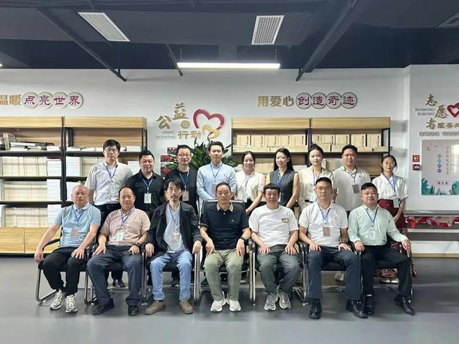 〔动态〕四川省青少年文联书法专委会工作会议暨《卷面快写特训字帖》教材专家研讨会圆满召开！(图1)