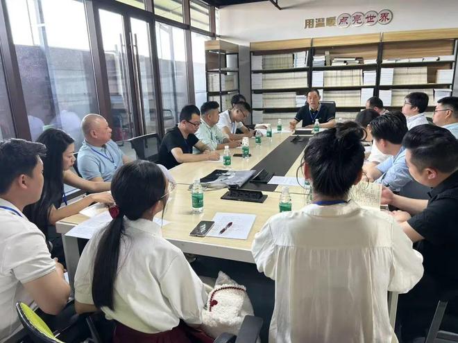 〔动态〕四川省青少年文联书法专委会工作会议暨《卷面快写特训字帖》教材专家研讨会圆满召开！(图2)